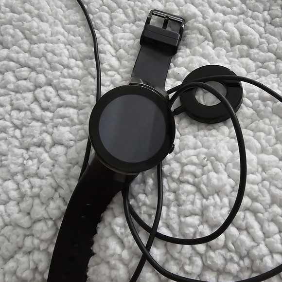 Movado Connect Black Silicone Strap Smart Watch - Picture 14 of 16